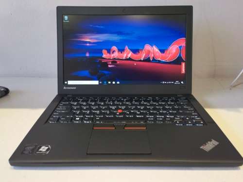 VERY HIGH SPEC!*LENOVO THINKPAD X250*i5-5200U*8GB DDR4*500GB HDD*4G LTE*BACKLIT KEYBOARD*