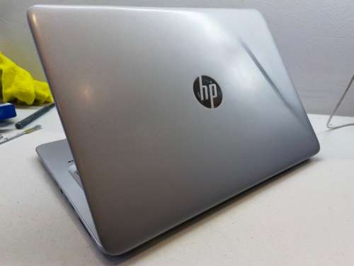 HP ELITEBOOK 840 G4*i5-7200U*8GB*500GB HDD*FULL HD DISPLAY*HD 620*4G LTE*BACKLIT KEYBOARD