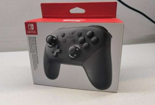 BRAND NEW*NINTENDO SWITCH GAMING CONTROLLER*WARRANTY