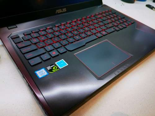 GAMING BEAST!*ASUS FX553VD*i5-7300HQ*FHD*256GB NVME SSD*16GB DDR4*QUAD CORE*NVIDIA GTX1050*