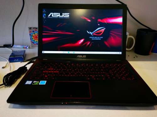 GAMING BEAST!*ASUS FX553VD*i5-7300HQ*FHD*256GB NVME SSD*16GB DDR4*QUAD CORE*NVIDIA GTX1050*