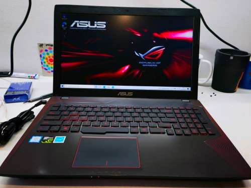 GAMING BEAST!*ASUS FX553VD*i5-7300HQ*FHD*256GB NVME SSD*16GB DDR4*QUAD CORE*NVIDIA GTX1050*