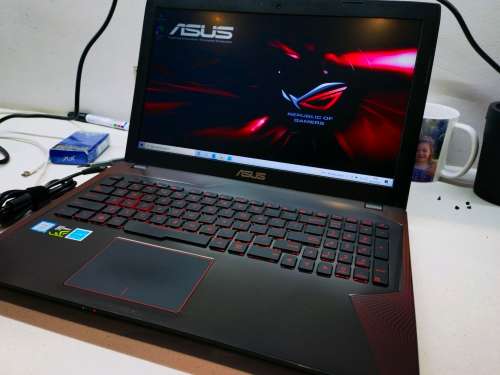 GAMING BEAST!*ASUS FX553VD*i5-7300HQ*FHD*256GB NVME SSD*16GB DDR4*QUAD CORE*NVIDIA GTX1050*