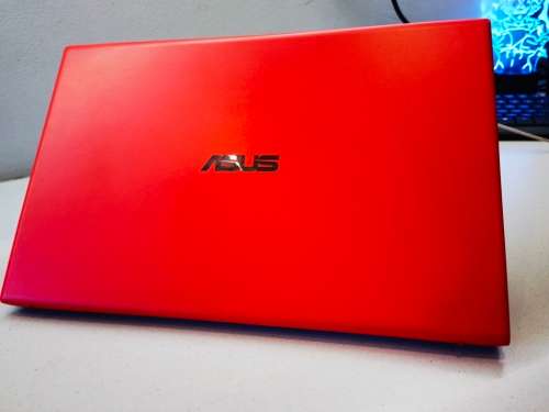 VERY VERY FAST!*STUNNING*ASUS VIVOBOOK X512F*i3-8145U*8GB DDR4*256GB SSD*BACKLIT*FHD*