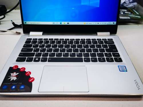 *Awesome!**LENOVO YOGA 710*i7-7500U*TOUCHREEN*8GB DDR4*256GB NVME*FHD*HD 620*BACKLIT