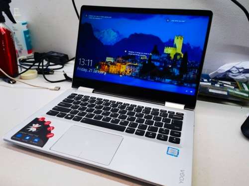 *Awesome!**LENOVO YOGA 710*i7-7500U*TOUCHREEN*8GB DDR4*256GB NVME*FHD*HD 620*BACKLIT