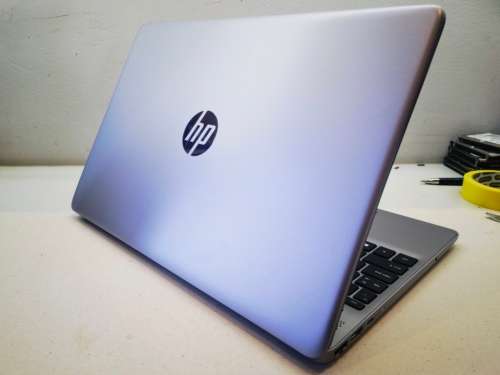 As Brand New!*11TH GEN BEAST!*11TH GEN*HP NOTEBOOK 15*i5-1135G7*8GB DDR4*512GB NVME SSD*FHD