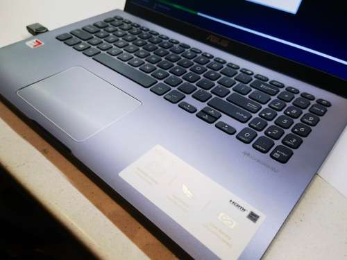 AS BRAND NEW!!*ASUS M509BA*AMD A9-9425*5 COMPUTE CORES*8GB DDR4*256GB SSD*WARRANTY