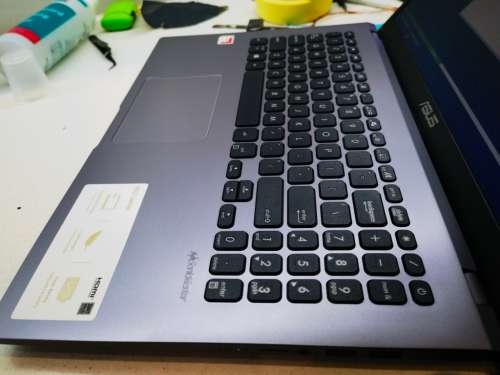 AS BRAND NEW!!*ASUS M509BA*AMD A9-9425*5 COMPUTE CORES*8GB DDR4*256GB SSD*WARRANTY