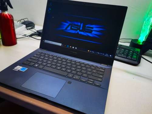 Very Fast!!*10th GEN*ASUS EXPERTBOOK P2451F*i5-10210U*8GB RAM*256GB SSD*FHD*UHD GRAPHICS