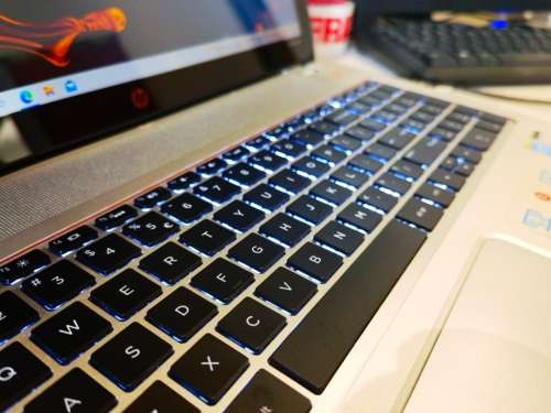 FAST!*HP ENVY 15 TOUCHSMART-i7-4700MQ-FHD-NVIDIA GT780-500GB SSD*8GB RAM*BEATS AUDIO*TOUCHSCREEN*