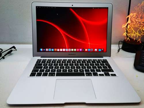 AS NEW!*INCREDIBLE!!*ULTIMATE 2017 APPLE MACBOOK AIR i5*128GB SSD*8GB RAM*HD 6000*90 CYCLES