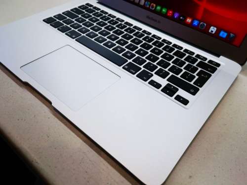 AS NEW!*INCREDIBLE!!*ULTIMATE 2017 APPLE MACBOOK AIR i5*128GB SSD*8GB RAM*HD 6000*90 CYCLES