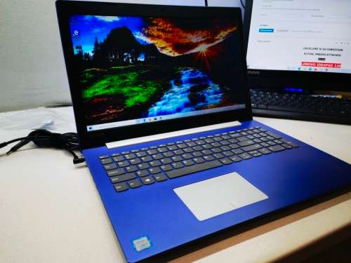 HIGH SPEC*LENOVO IDEAPAD 320*i5-7200U*12GB DDR4*FULL HD 1920X1080*256GB SSD*HD 620 GAPHICS