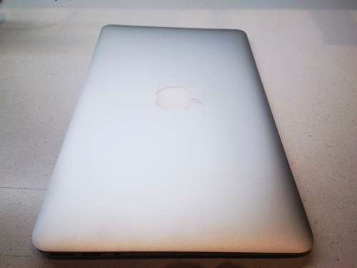 MINT CONDITION**HIGH SPEC**ULTIMATE 2015-2017 APPLE MACBOOK AIR i5*128GB SSD*4GB RAM*52 cycles*