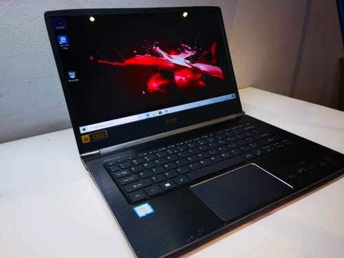 BEAST!*VERY FAST*ACER SWIFT 5*i7-7500U*IPS FHD*8GB RAM*512GB SSD*BACKLIT