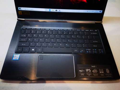 BEAST!*VERY FAST*ACER SWIFT 5*i7-7500U*IPS FHD*8GB RAM*512GB SSD*BACKLIT