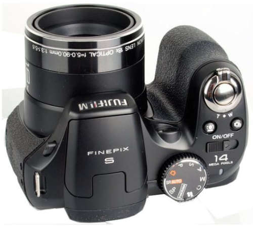 FUJIFILM FINEPIX S2995*SEMI DSLR*14MP*18X OPTICAL*28MM ZOOM LENS*