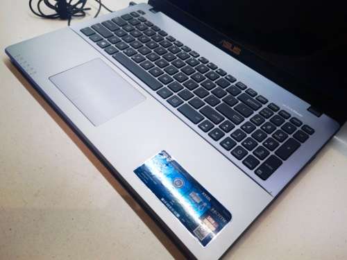 *ICE COOL TECH*FAST*ASUS X550M*i5-4200M*8GB DDR3*240GB SSD*SONICMASTER*INSTANT ON*