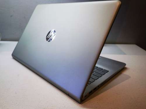 Engineering/Graphic Design/Gaming*HP PAVILION 15*I7-7500u*16GB*256GB SSD*2000GB HDD*NVIDIA 940MX*