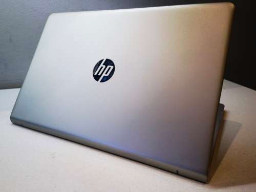 Engineering/Graphic Design/Gaming*HP PAVILION 15*I7-7500u*16GB*256GB SSD*2000GB HDD*NVIDIA 940MX*