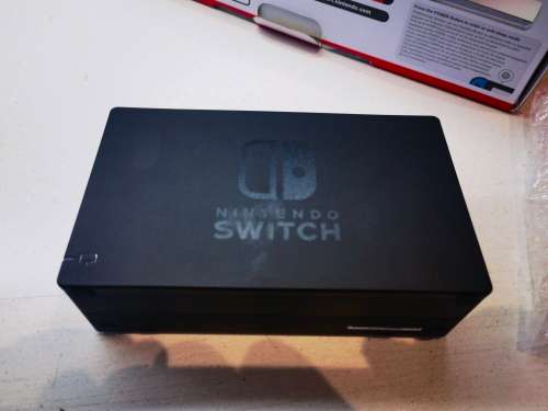 BOXED!*AS NEW!*NINTENDO SWITCH GAMING CONSOLE*PLUS GAME