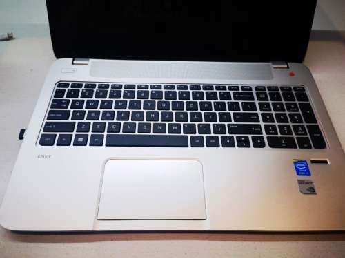 READ!*HP ENVY 15 TOUCHSMART-i7-4700MQ-FHD-NVIDIA GT780-EVO 240GB SSD*8GB RAM*BEATS AUDIO