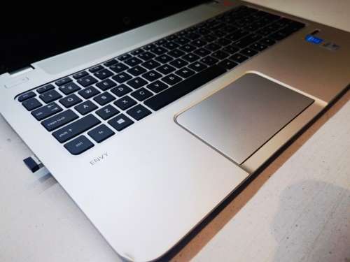 READ!*HP ENVY 15 TOUCHSMART-i7-4700MQ-FHD-NVIDIA GT780-EVO 240GB SSD*8GB RAM*BEATS AUDIO