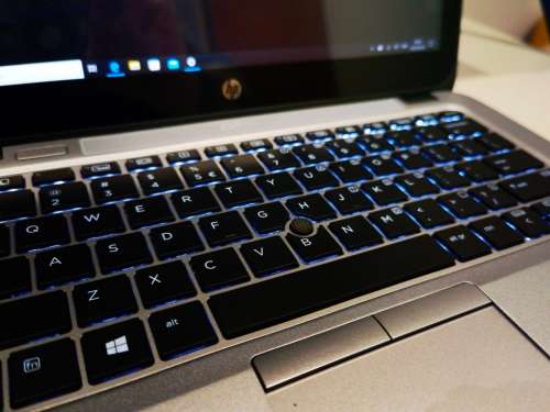 TOUCHSCREEN!*VERY FAST!*HP ELITEBOOK 820 G3*i7-6500U*8GB RAM*512GB SSD*FULL HD*1920X1080