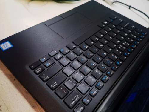 DELL CARBON!*Ultimate Ultrabook*DELL CARBON 7280*i5VPRO7300U*TOUCHSCREEN*8GB*256GB SSD*FHD*