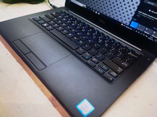 DELL CARBON!*Ultimate Ultrabook*DELL CARBON 7280*i5VPRO7300U*TOUCHSCREEN*8GB*256GB SSD*FHD*