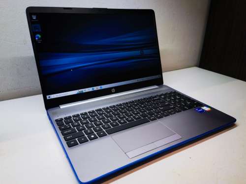11TH GEN BEAST!*AS NEW!*HP NOTEBOOK 15*i5-1135G7*8GB DDR4*512GB SSD*1TB HDD*WARRANTY*FHD*
