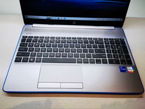 11TH GEN BEAST!*AS NEW!*HP NOTEBOOK 15*i5-1135G7*8GB DDR4*512GB SSD*1TB HDD*WARRANTY*FHD*