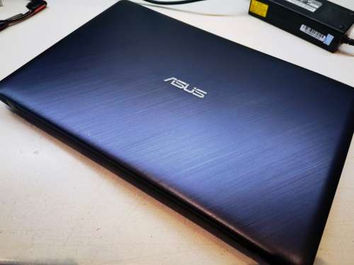 Asus X543U 8th Gen i5 8GB 256GB SSD UHD 620 Graphics Quad Core
