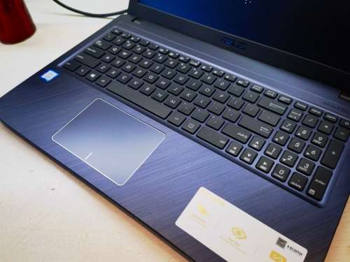 Asus X543U 8th Gen i5 8GB 256GB SSD UHD 620 Graphics Quad Core