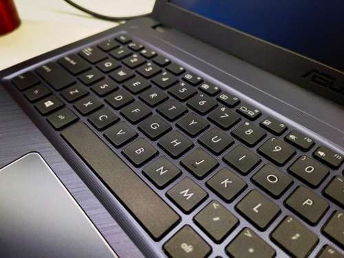 Asus X543U 8th Gen i5 8GB 256GB SSD UHD 620 Graphics Quad Core