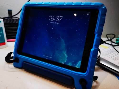 DO NOT MISS!*APPLE IPAD 9.7`*6TH GENERATION*WIFIandCELL*32GB*