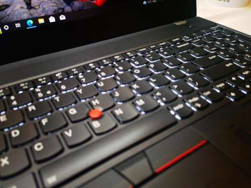 BEAST!*SUPER FAST*LENOVO THINKPAD T580*i5-8250U*FHD*256GB SSD*8GB DDR4*DUAL BATTERY*