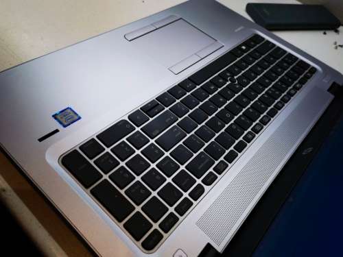 *SUPER HIGH SPEC!!*HP ELITEBOOK 850 G4*i7-7500U*12GB DDR4*256GB SSD*1000GB HDD*FHD*4G*BanG/SOUND