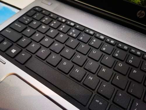 HP ProBook 650 G1 i5-4210M 250GB SSD 8GB RAM HD DVD-BRAND NEW BATTERY