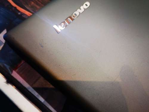 LENOVO E50*i3-5005u*4GB RAM*500GB*HD*DVD*FINGERPRINT*