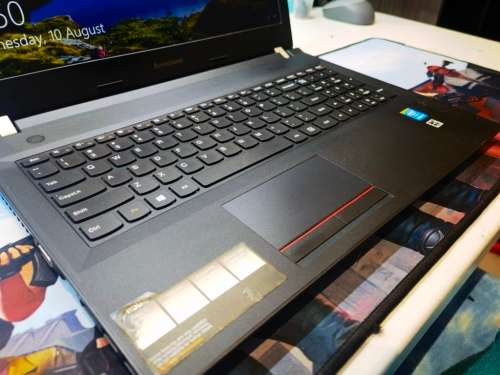 LENOVO E50*i3-5005u*4GB RAM*500GB*HD*DVD*FINGERPRINT*