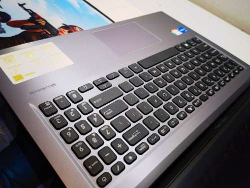 CLOSE TO NEW!*VERY FAST!*11TH GEN!*ASUS VIVOBOOK X515EA*i5-1135G7*8GB DDR4*512GB nvme SSD*HD