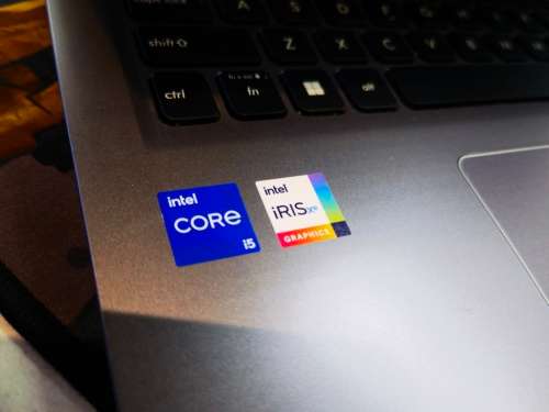 CLOSE TO NEW!*VERY FAST!*11TH GEN!*ASUS VIVOBOOK X515EA*i5-1135G7*8GB DDR4*512GB nvme SSD*HD