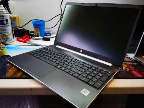 BRILLIANT!*AS NEW!*VERY FAST!*10TH GEN!*HP 15*i5-1035G1*8GB DDR4*512GB SSD*HD*WIFI 6*