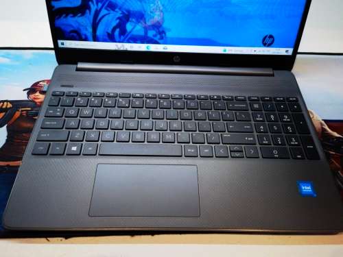 AS NEW!*11TH GEN!*LATEST DESIGN*HP NOTEBOOK 15S*N4500*8GB RAM*256GB NVME SSD*WARRANTY