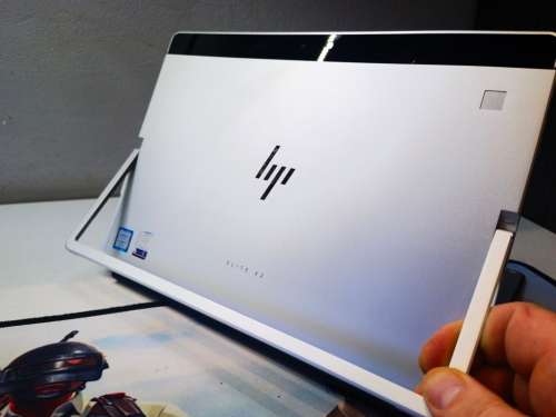 *AMAZING*STUNNING*HP ELITE X2 1012*R32K RETAIL*i5-7200U*3K DISPLAY*8GB*256GB SSD*TOUCHSCREEN*