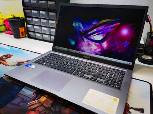 CLOSE TO NEW!*VERY FAST!*11TH GEN!*ASUS VIVOBOOK X515EA*i5-1135G7*8GB DDR4*512GB nvme SSD*HD