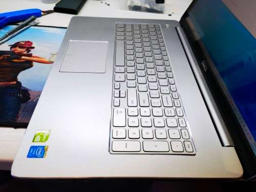 ULTIMATE BEAST!*DELL INSPIRON 17 7737*i7-4510u*NVIDIA GT740M*16GB RAM*512GB SSD*17.3`FHD*BACKLIT*