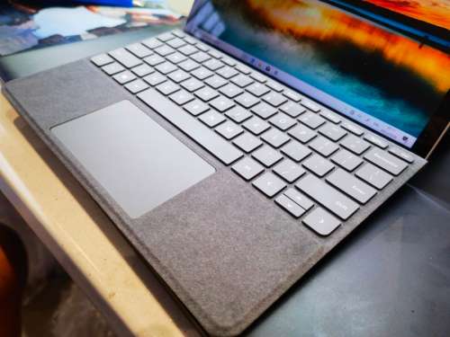 LATEST!*12TH GEN*SURFACE GO 3*PENTIUM GOLD 6500Y*8GB DDR4*128GB SSD*FHD*WARRANTY*1080P WEBCAM